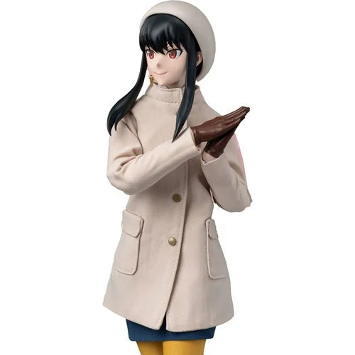 Spy x Family Code: White Yor Forger Winter Costume Version 1:6 Scale FigZero Action Figure